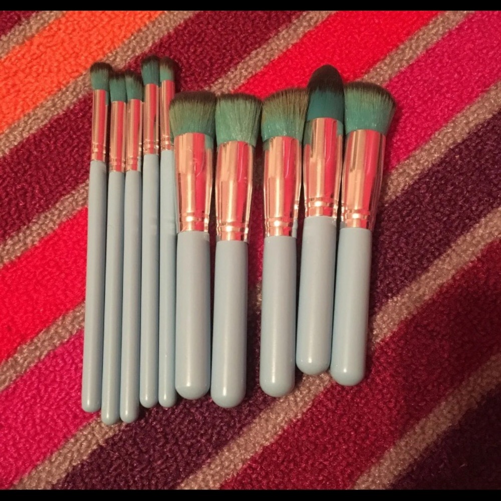 Set of makeup brushes